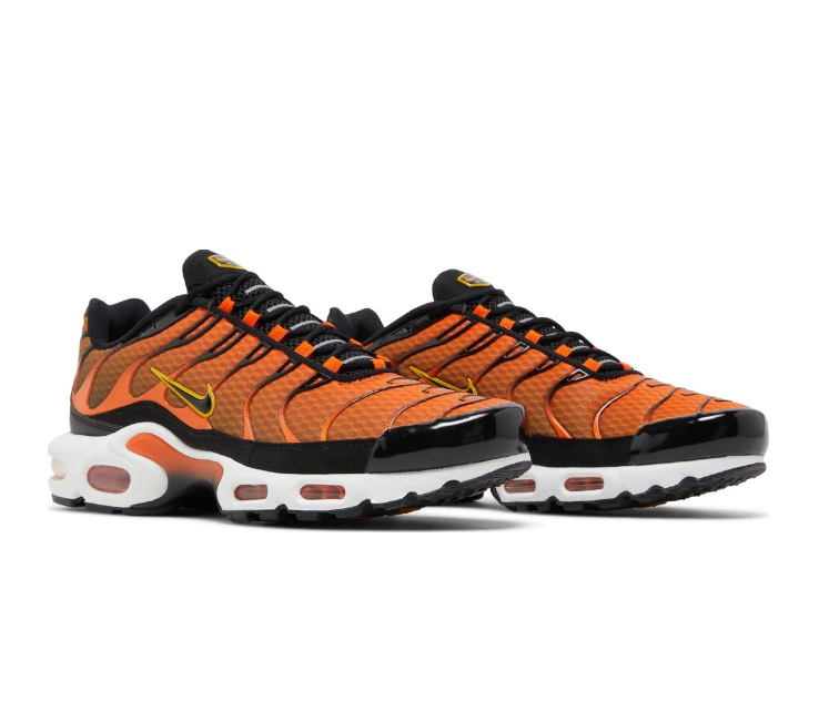 Mens Nike Air Max Plus (Safety Orange)