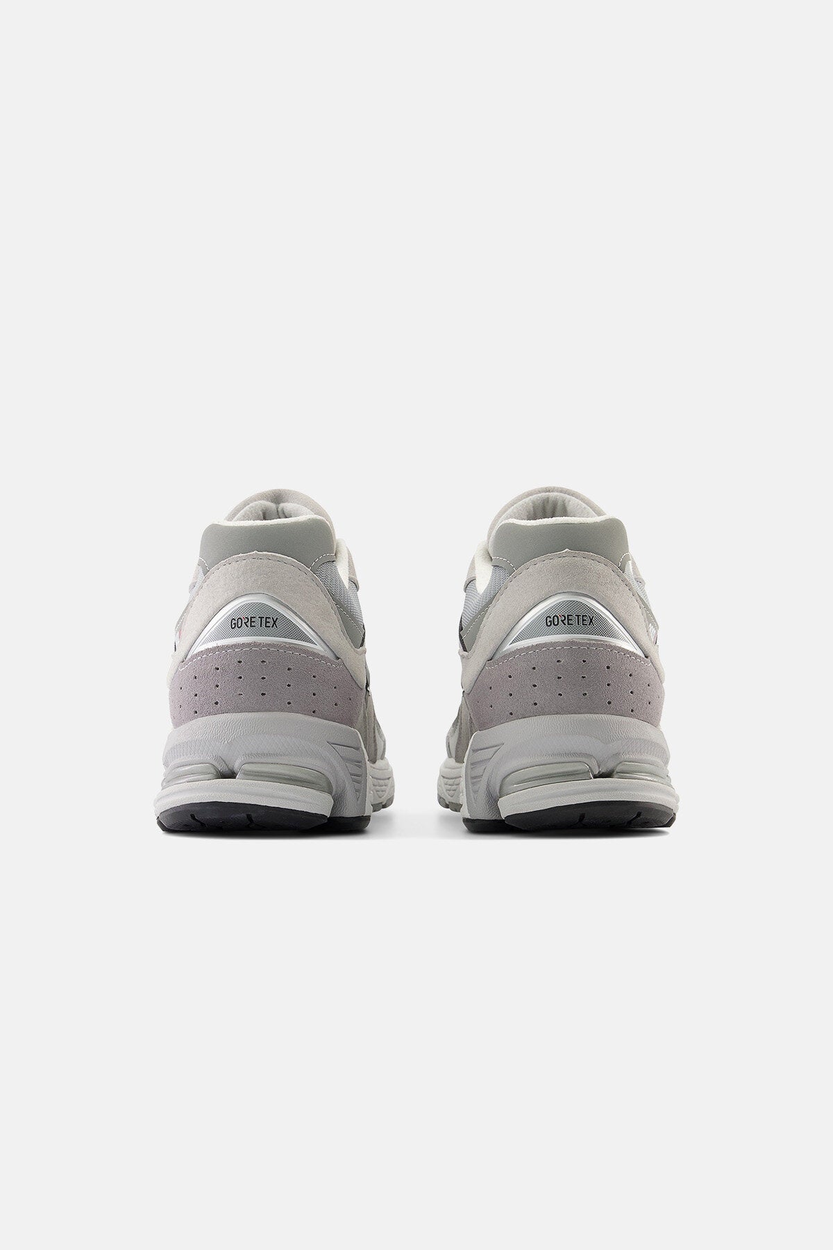 Sneakers 2002R
