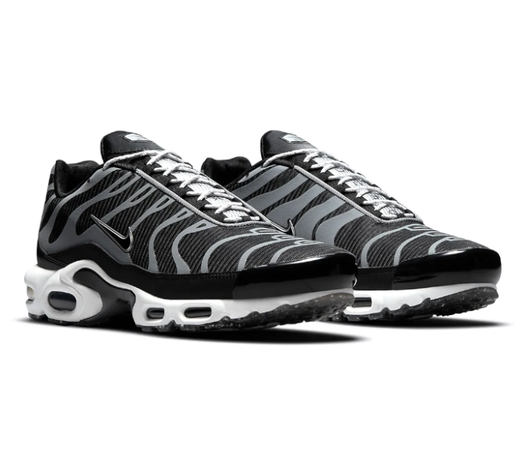 Men's Nike Air Max Plus TN (Black/Metallic Silver)