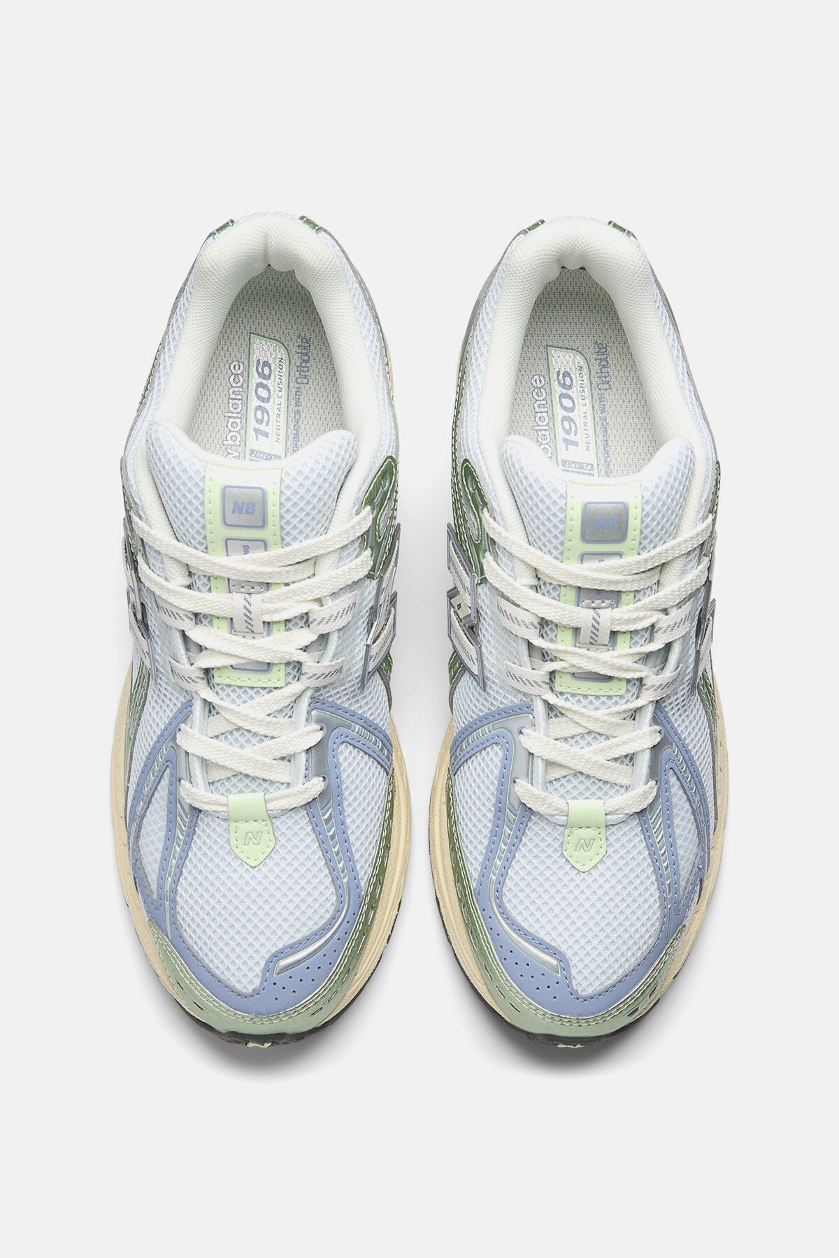 Sneakers 1906