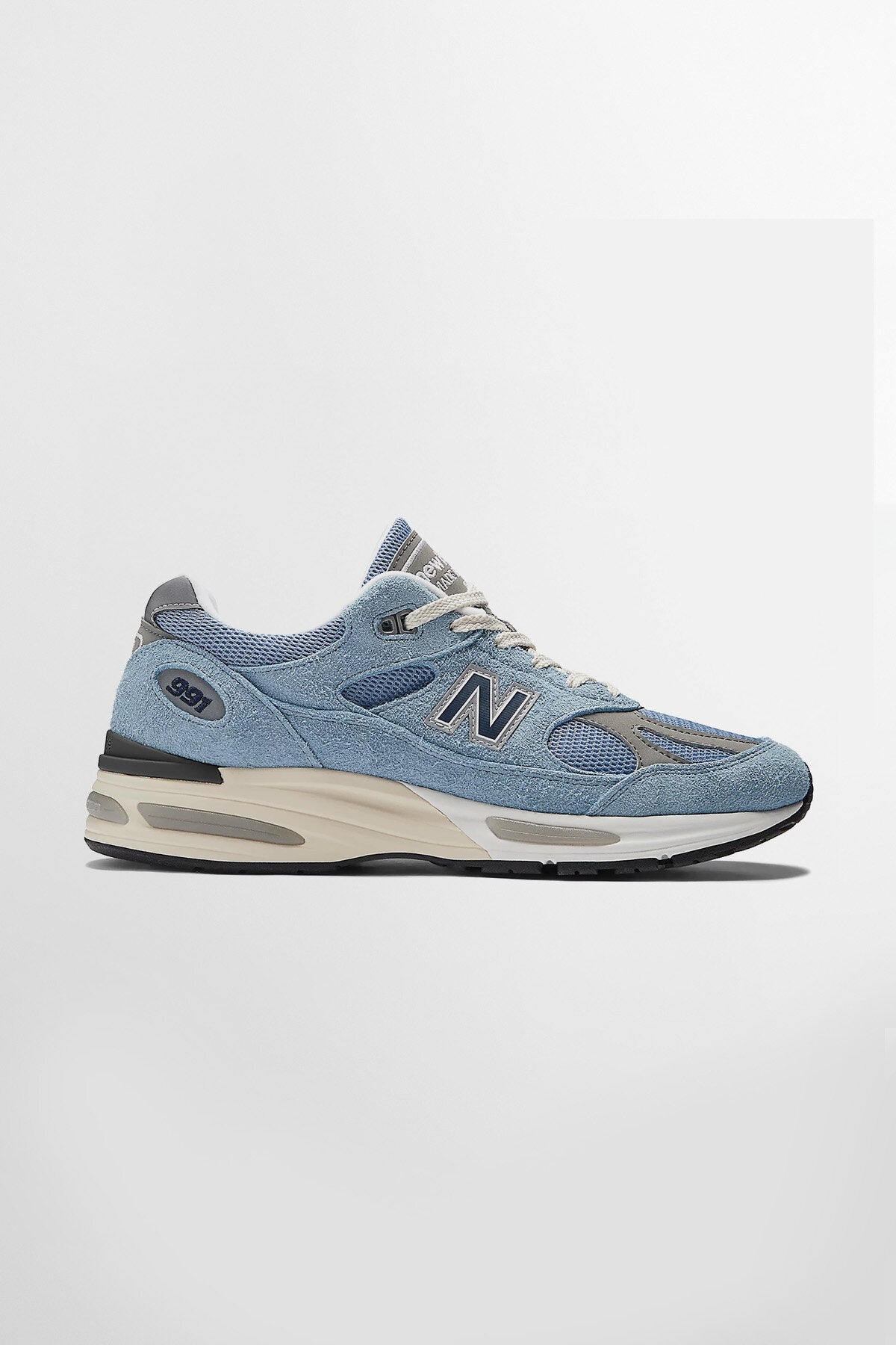 Sneakers Made in UK 991v2
